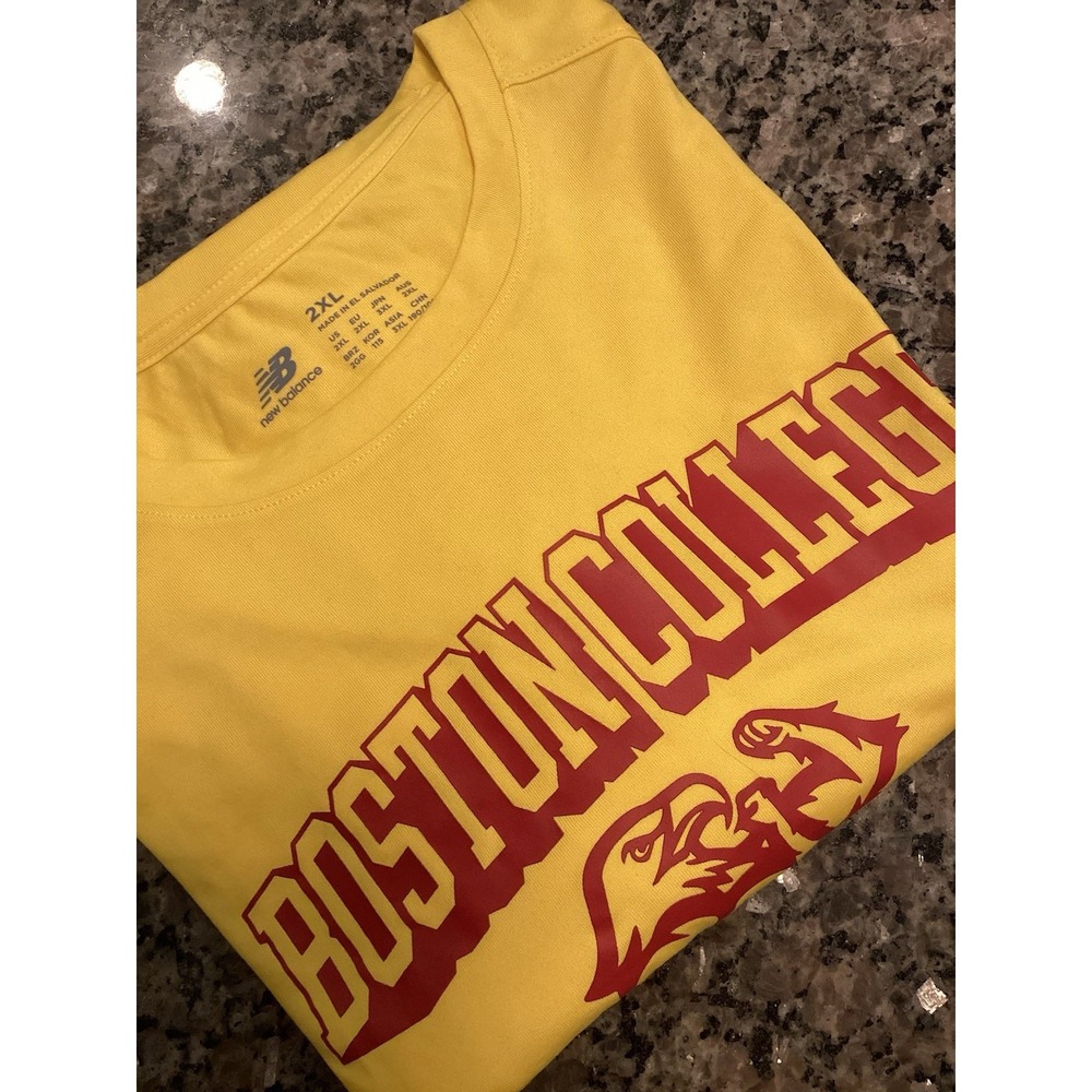 NWT Men's New Balance Boston College Eagles "Super Fan" Performance Tee 2XL Gold